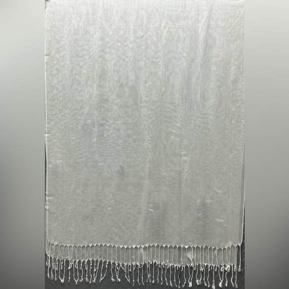 Vintage Silk Ivory Fringed Scarf - 26” x 70” - Picture 3 of 3